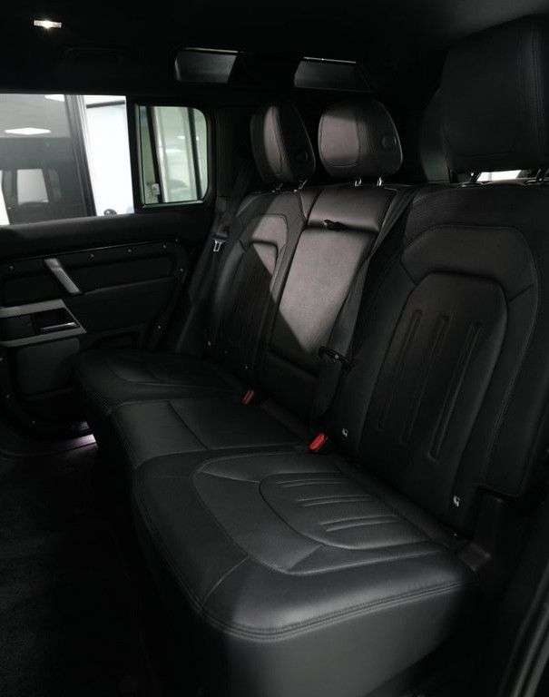 2023 LAND ROVER DEFENDER 110 2023 LAND ROVER DEFENDER 110