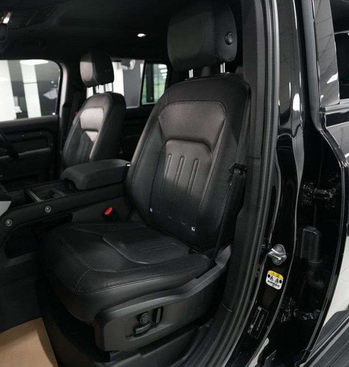 2023 LAND ROVER DEFENDER 110 2023 LAND ROVER DEFENDER 110