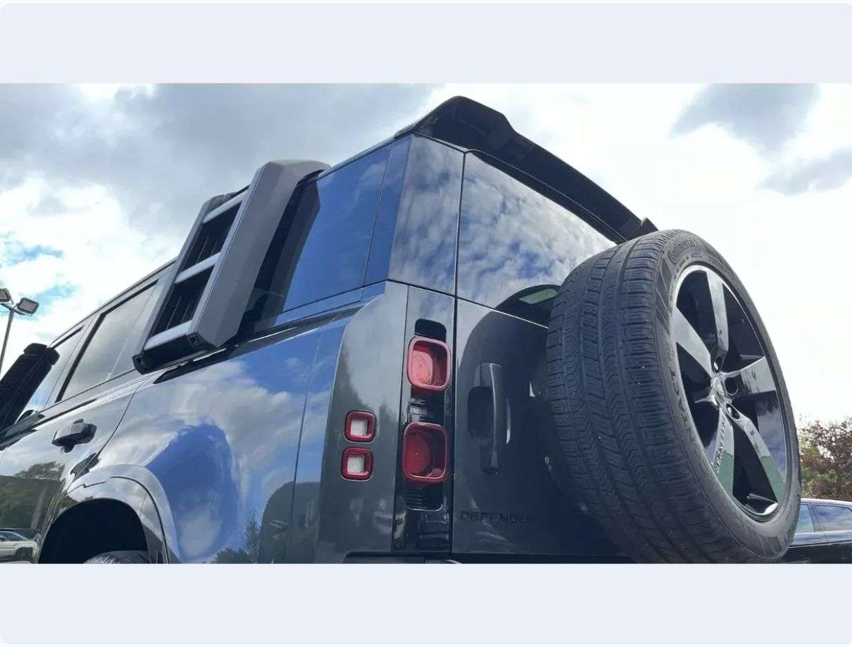 2023 LAND ROVER DEFENDER 110 2023 LAND ROVER DEFENDER 110