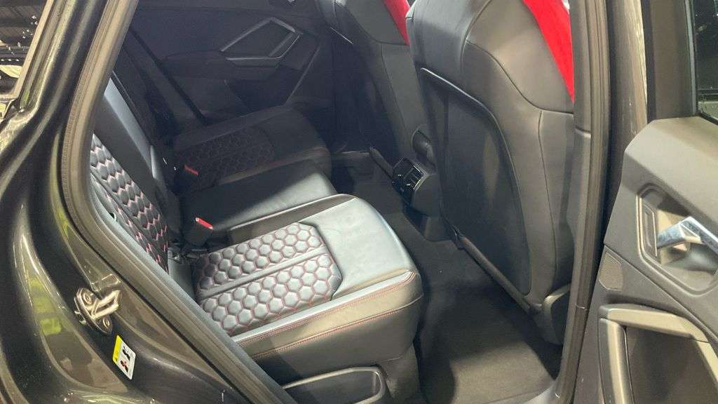 2021 AUDI RS Q3 2021 AUDI RS Q3