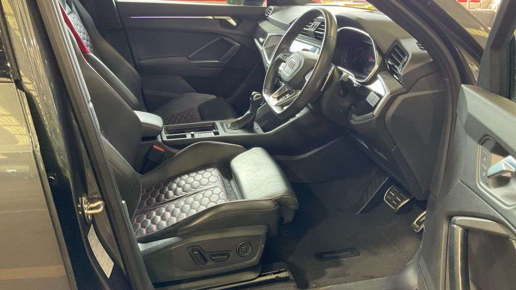 A 2021 AUDI RS Q3 2.5 TFSI Audi Sport Edition SUV 5dr Petrol S Tronic quattro Euro 6 (s/s) (4 A 2021 AUDI RS Q3 2.5 TFSI Audi Sport Edition SUV 5dr Petrol S Tronic quattro Euro 6 (s/s) (4