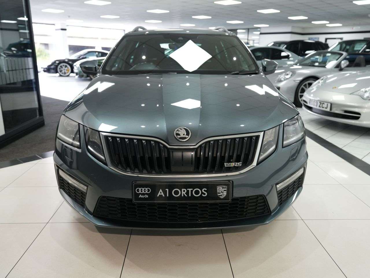 A 2017 SKODA OCTAVIA 2.0 TDI vRS Estate 5dr Diesel Manual Euro 6 (s/s) (184 ps) BE QUICK GENUINE A 2017 SKODA OCTAVIA 2.0 TDI vRS Estate 5dr Diesel Manual Euro 6 (s/s) (184 ps) BE QUICK GENUINE
