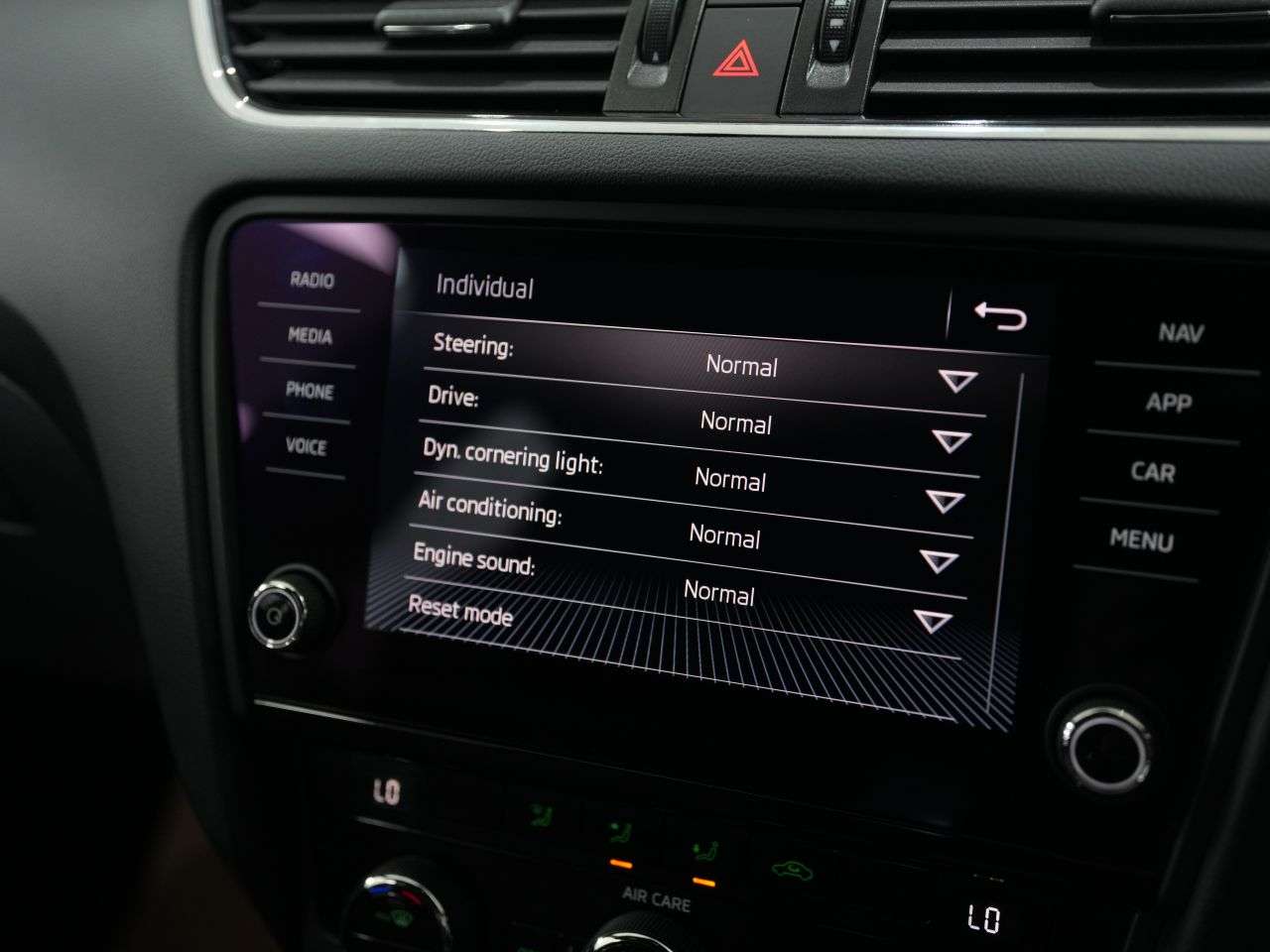 2017 SKODA OCTAVIA 2017 SKODA OCTAVIA
