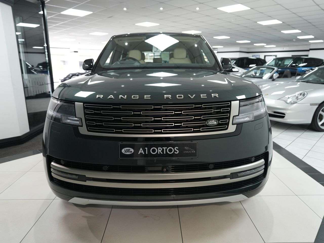A 2023 LAND ROVER RANGE ROVER 3.0 D300 MHEV SE SUV 5dr Diesel Auto 4WD Euro 6 (s/s) (300 ps) FULL LAND RO A 2023 LAND ROVER RANGE ROVER 3.0 D300 MHEV SE SUV 5dr Diesel Auto 4WD Euro 6 (s/s) (300 ps) FULL LAND RO
