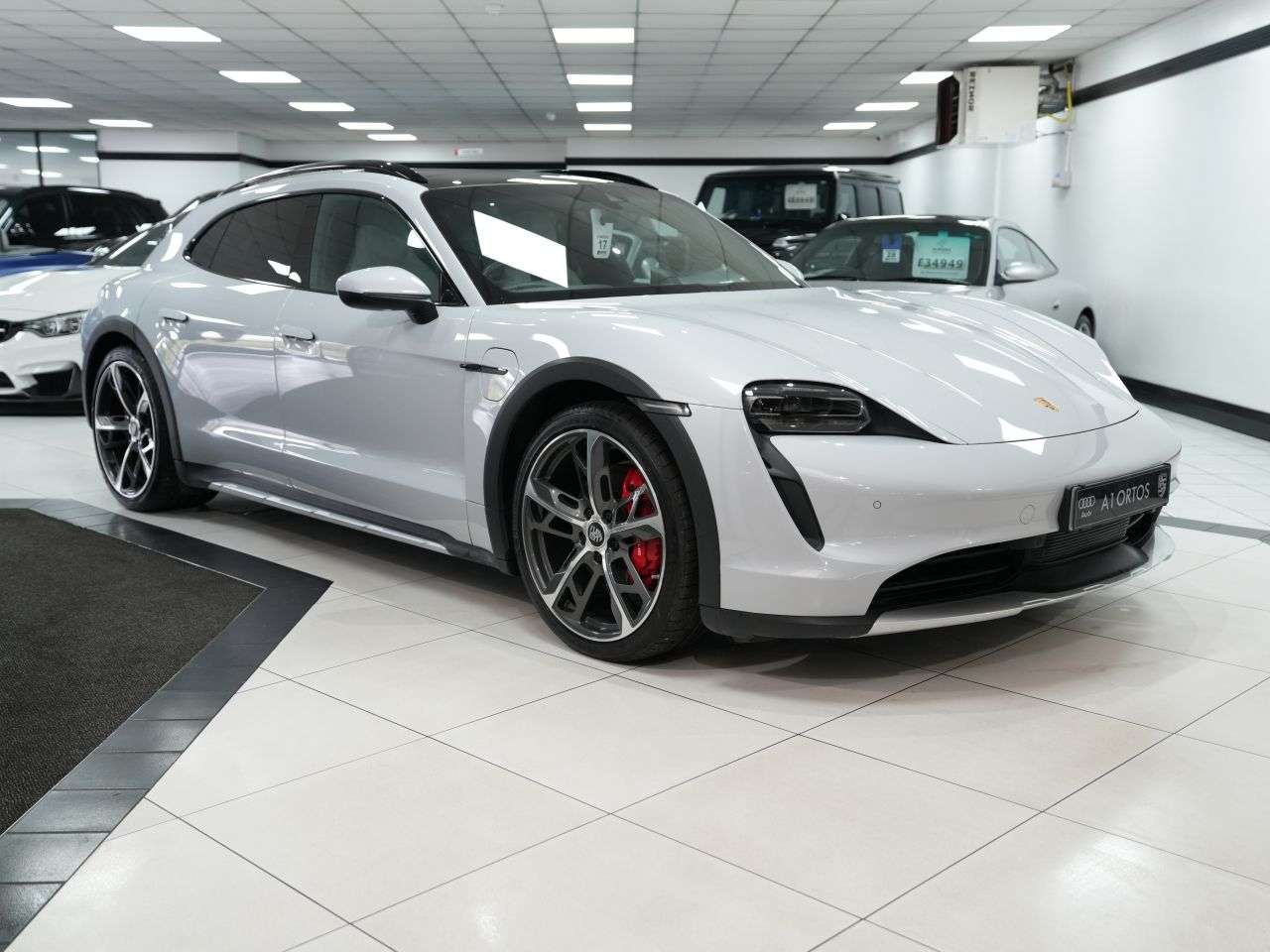 A 2023 PORSCHE TAYCAN Performance Plus 93.4kWh 4S (5ST) Cross Turismo 5dr Electric Auto 4WD (11kW A 2023 PORSCHE TAYCAN Performance Plus 93.4kWh 4S (5ST) Cross Turismo 5dr Electric Auto 4WD (11kW