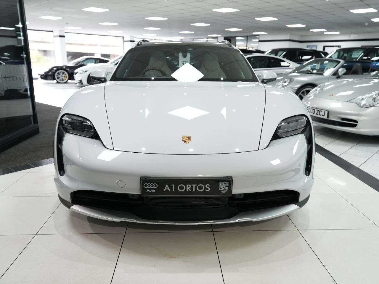 A 2023 PORSCHE TAYCAN Performance Plus 93.4kWh 4S (5ST) Cross Turismo 5dr Electric Auto 4WD (11kW A 2023 PORSCHE TAYCAN Performance Plus 93.4kWh 4S (5ST) Cross Turismo 5dr Electric Auto 4WD (11kW