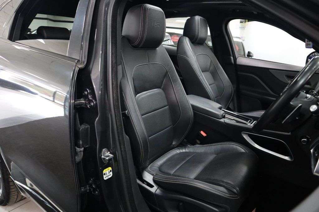 2018 JAGUAR F-PACE 2018 JAGUAR F-PACE