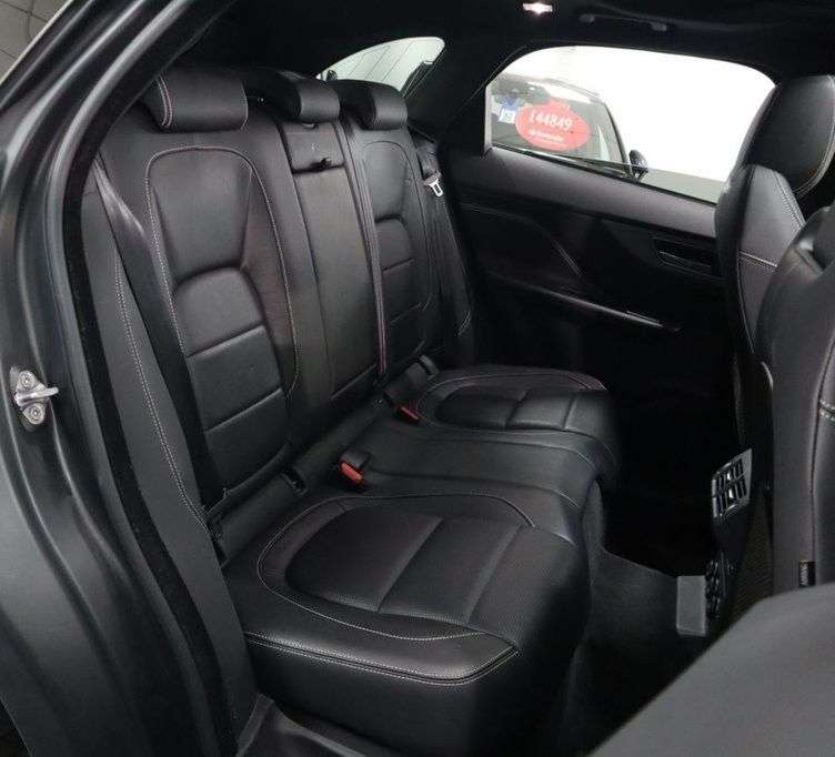 2018 JAGUAR F-PACE 2018 JAGUAR F-PACE