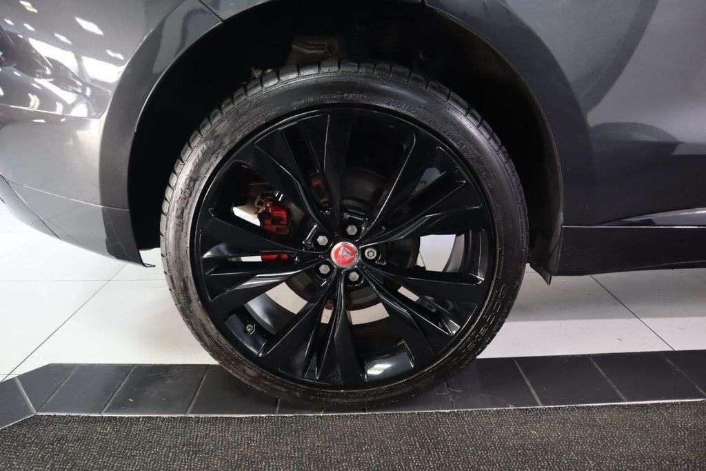 2018 JAGUAR F-PACE 2018 JAGUAR F-PACE