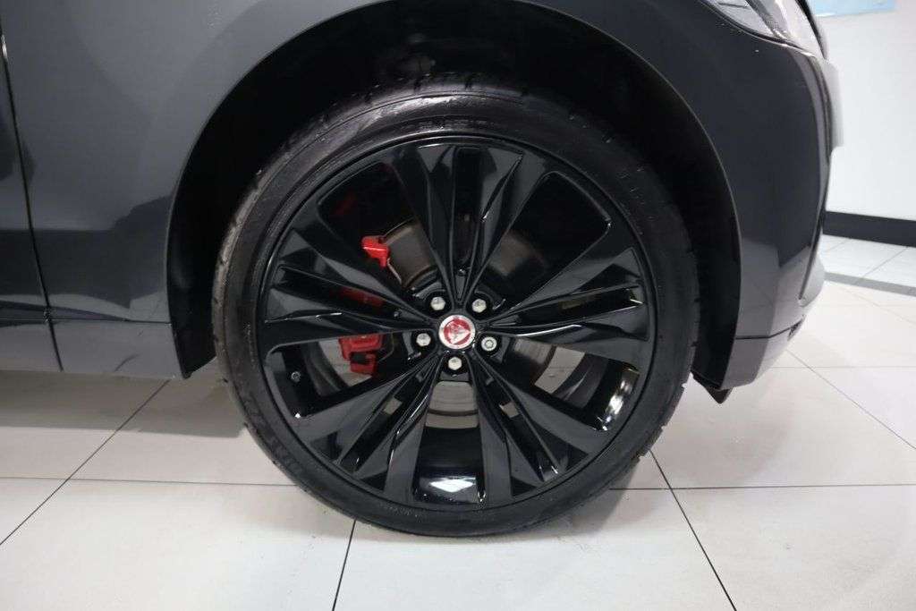 2018 JAGUAR F-PACE 2018 JAGUAR F-PACE