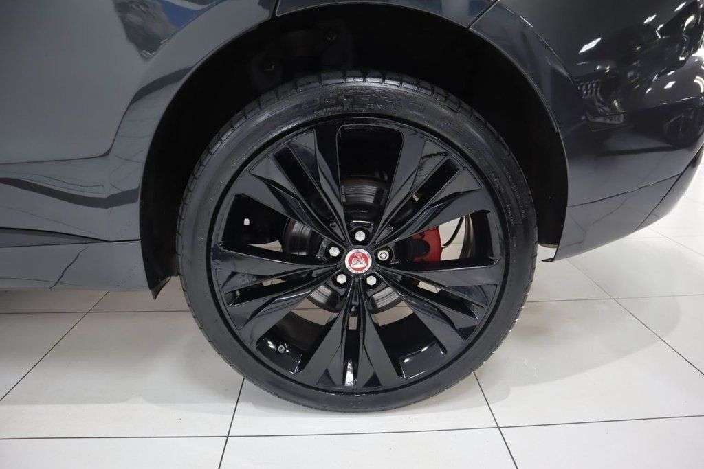 2018 JAGUAR F-PACE 2018 JAGUAR F-PACE
