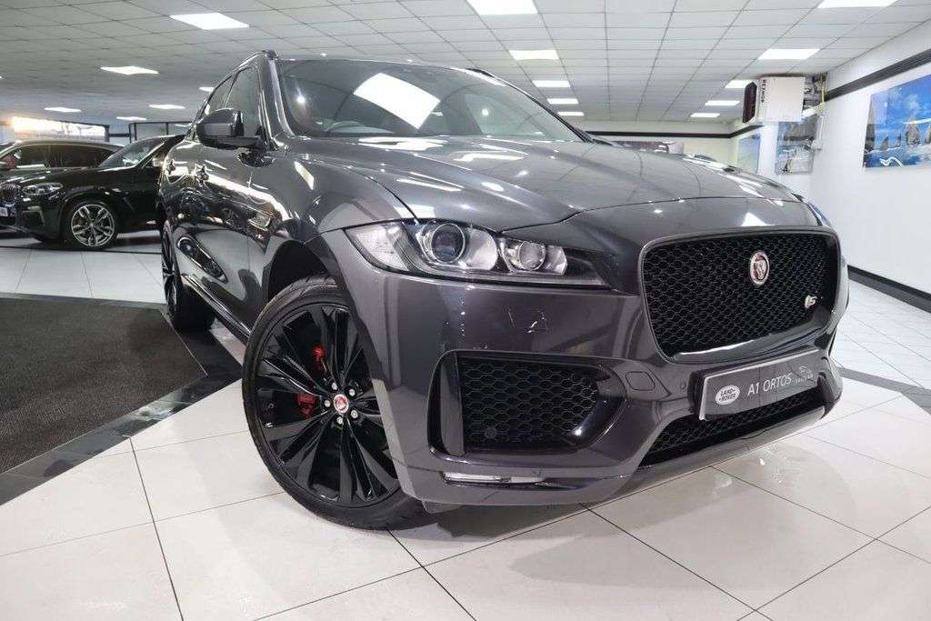 2018 JAGUAR F-PACE 2018 JAGUAR F-PACE