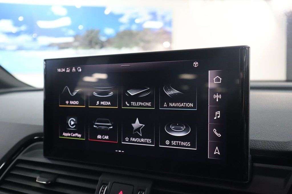 2021 AUDI SQ5 2021 AUDI SQ5