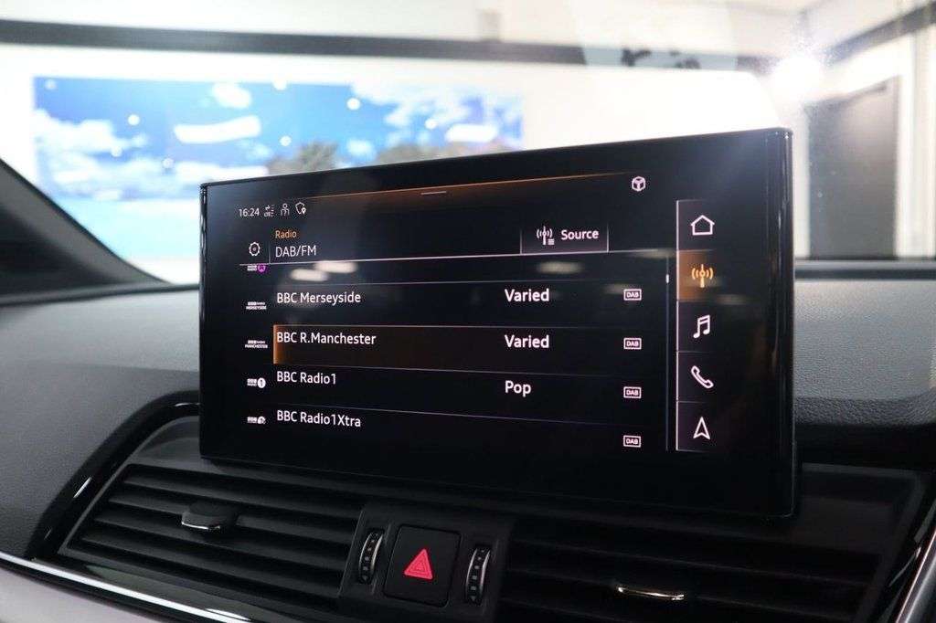 2021 AUDI SQ5 2021 AUDI SQ5