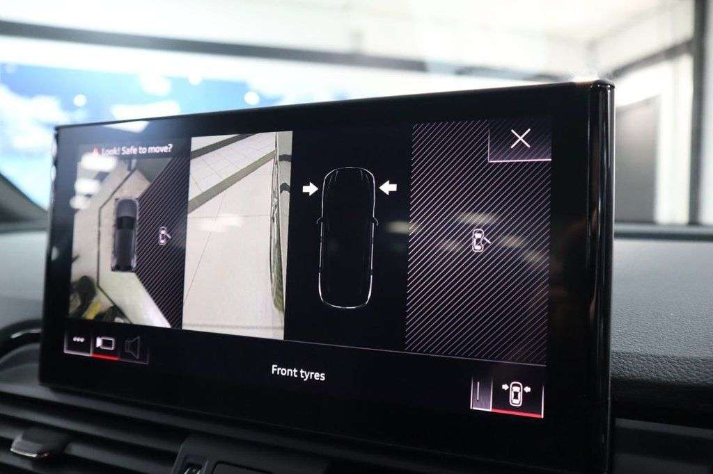 2021 AUDI SQ5 2021 AUDI SQ5