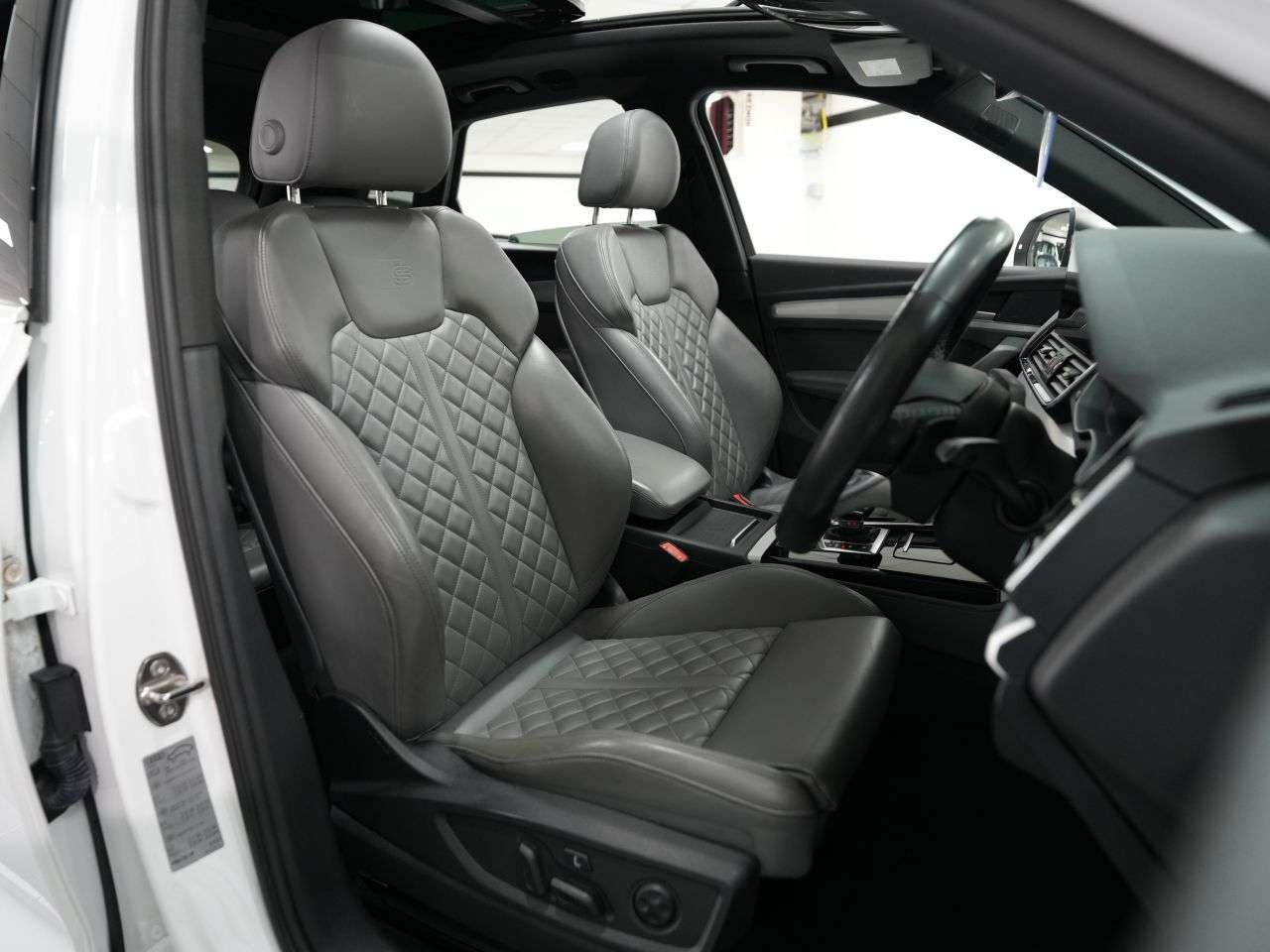2021 AUDI SQ5 2021 AUDI SQ5