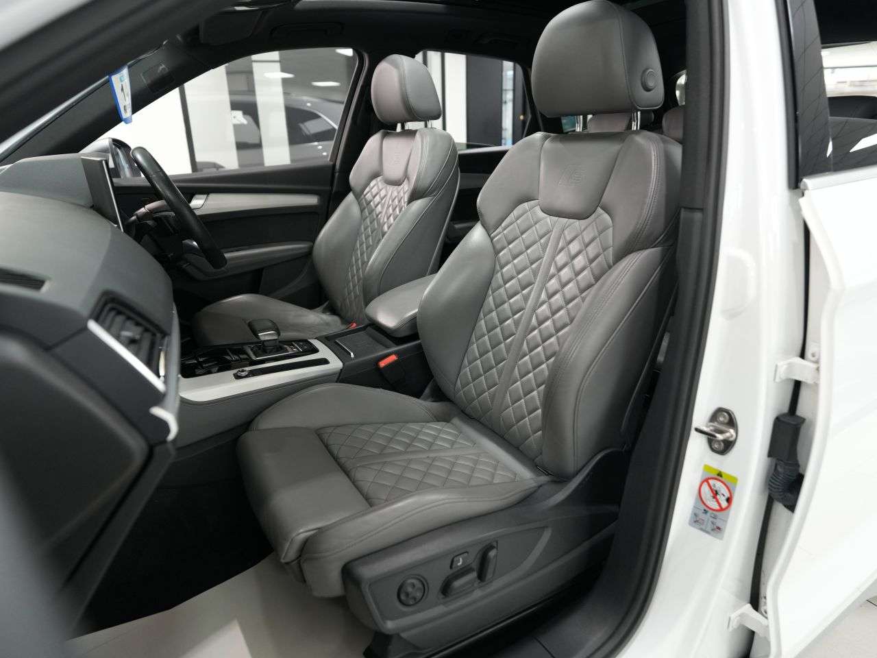 2021 AUDI SQ5 2021 AUDI SQ5