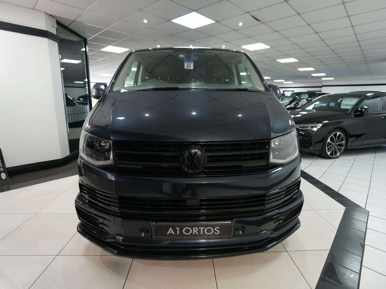 A 2019 VOLKSWAGEN TRANSPORTER 2.0 BiTDI T32 BlueMotion Tech Highline DSG FWD SWB Euro 6 (s/s) (204 ps) BE A 2019 VOLKSWAGEN TRANSPORTER 2.0 BiTDI T32 BlueMotion Tech Highline DSG FWD SWB Euro 6 (s/s) (204 ps) BE