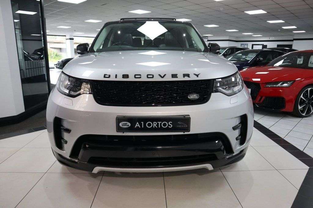 A 2019 LAND ROVER DISCOVERY 3.0 SD V6 HSE SUV 5dr Diesel Auto 4WD Euro 6 (s/s) (306 ps) BEAUTIFUL DISCO A 2019 LAND ROVER DISCOVERY 3.0 SD V6 HSE SUV 5dr Diesel Auto 4WD Euro 6 (s/s) (306 ps) BEAUTIFUL DISCO