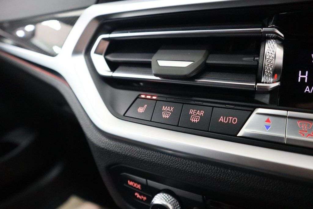 2022 BMW M4 2022 BMW M4