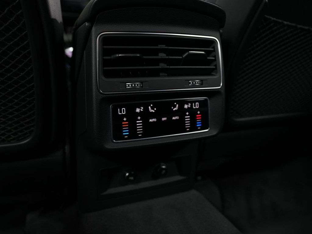 2021 AUDI SQ7 2021 AUDI SQ7