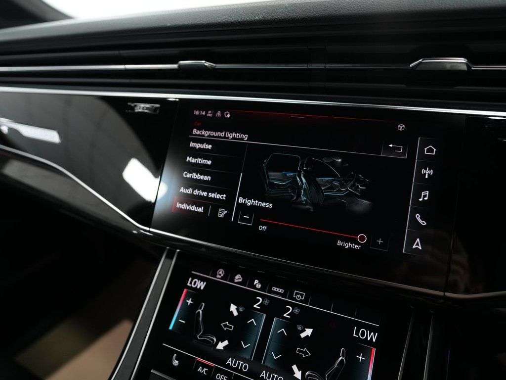 2021 AUDI SQ7 2021 AUDI SQ7