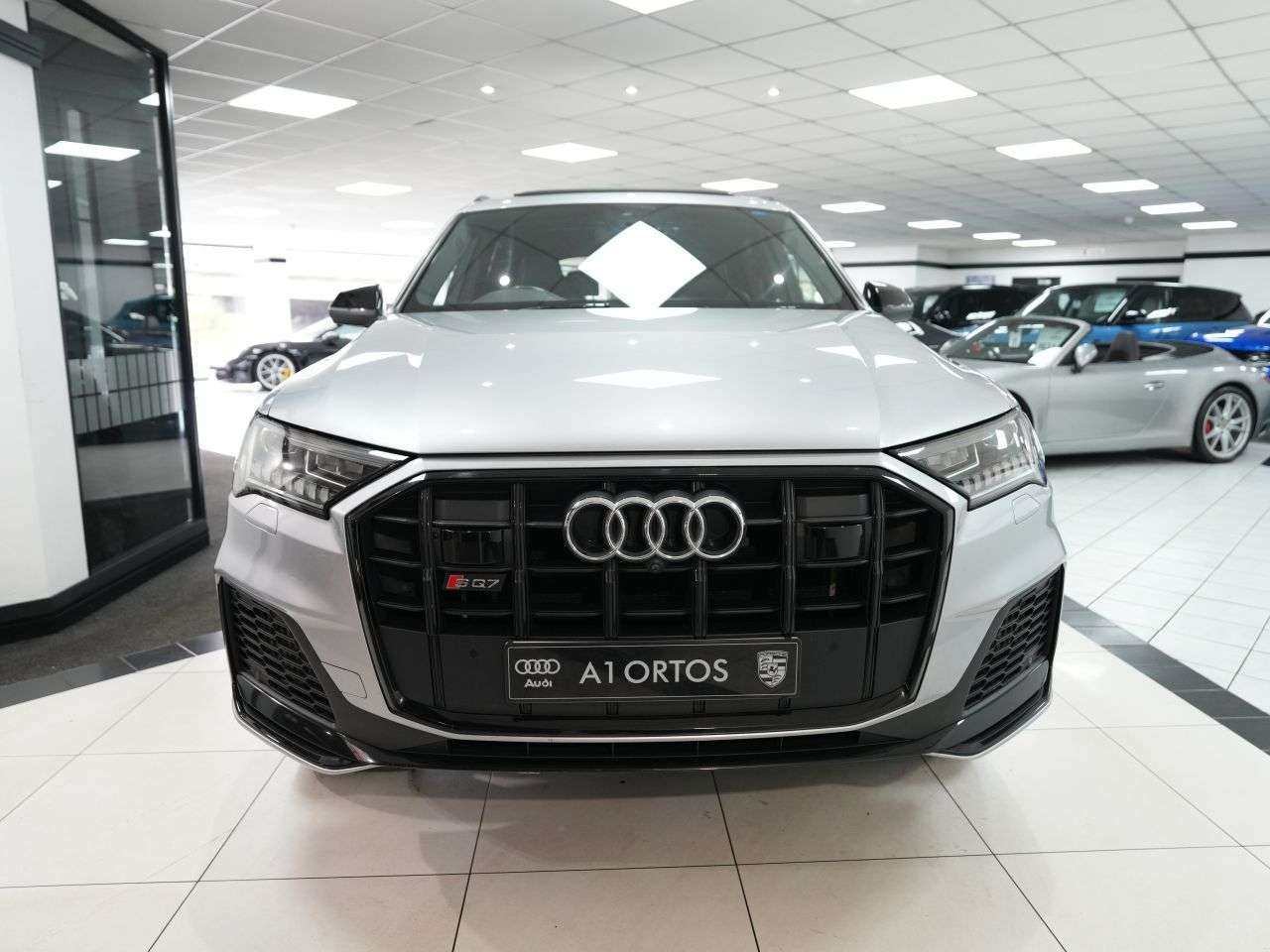 A 2021 AUDI SQ7 4.0 TFSI V8 Black Edition SUV 5dr Petrol Tiptronic quattro Euro 6 (s/s) (50 A 2021 AUDI SQ7 4.0 TFSI V8 Black Edition SUV 5dr Petrol Tiptronic quattro Euro 6 (s/s) (50