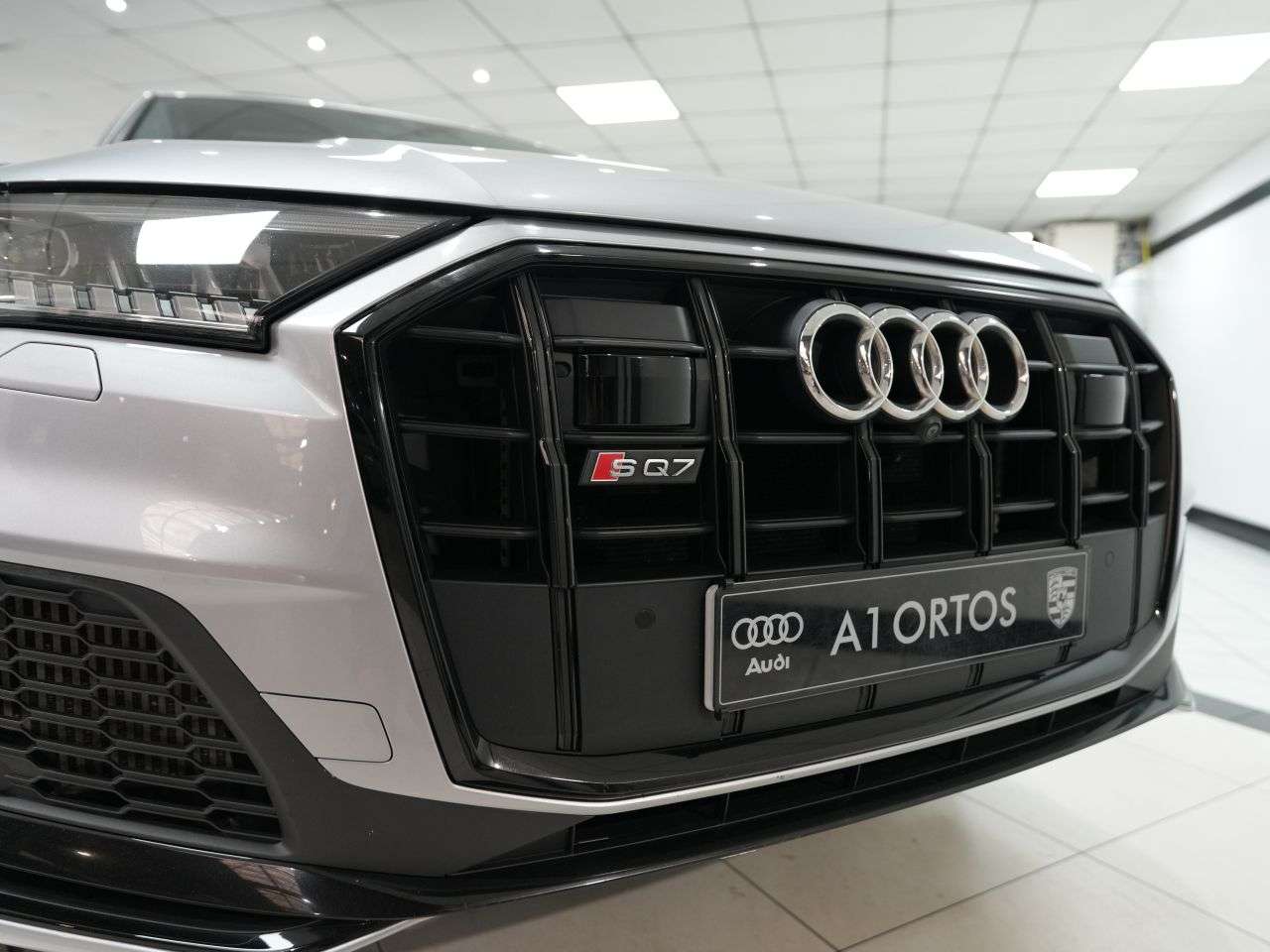 A 2021 AUDI SQ7 4.0 TFSI V8 Black Edition SUV 5dr Petrol Tiptronic quattro Euro 6 (s/s) (50 A 2021 AUDI SQ7 4.0 TFSI V8 Black Edition SUV 5dr Petrol Tiptronic quattro Euro 6 (s/s) (50