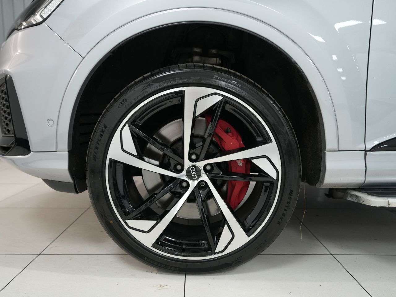 2021 AUDI SQ7 2021 AUDI SQ7