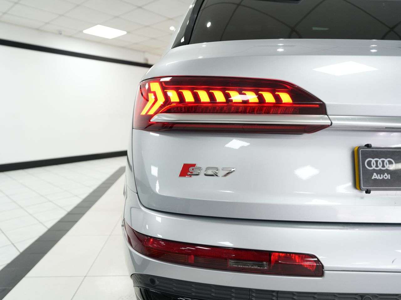 2021 AUDI SQ7 2021 AUDI SQ7