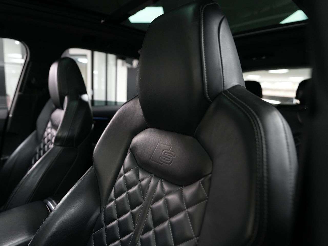 2021 AUDI SQ7 2021 AUDI SQ7