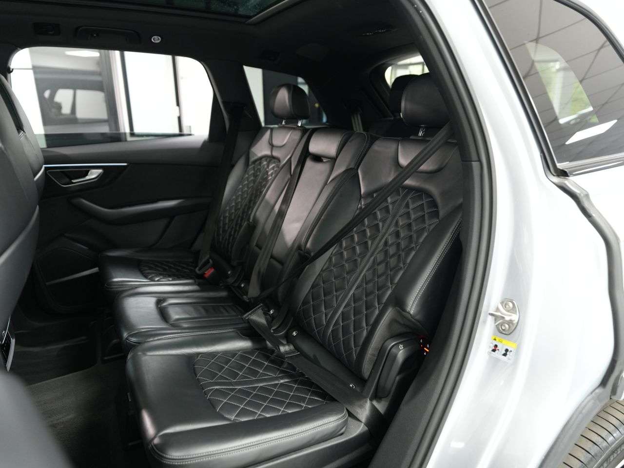 2021 AUDI SQ7 2021 AUDI SQ7