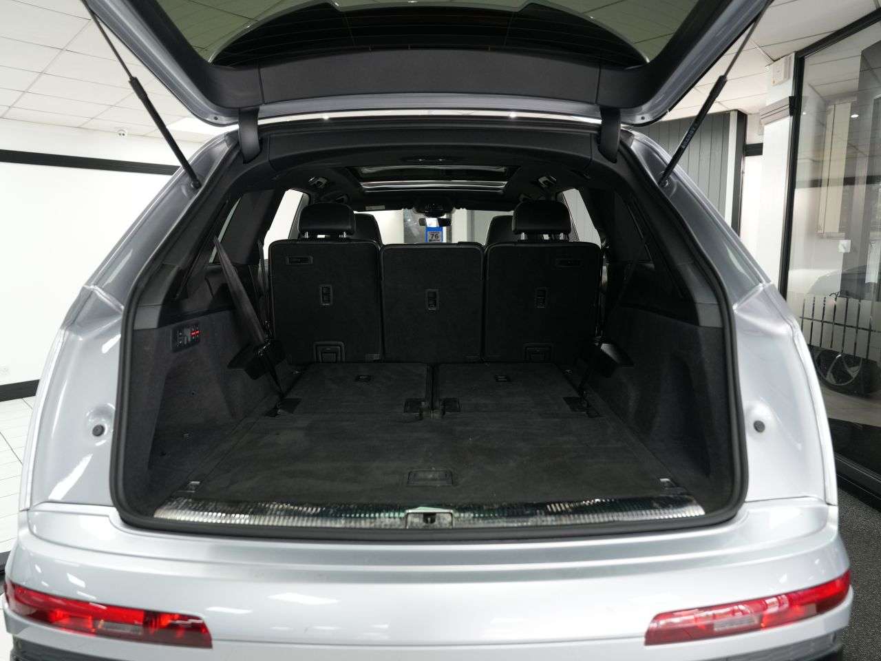 2021 AUDI SQ7 2021 AUDI SQ7