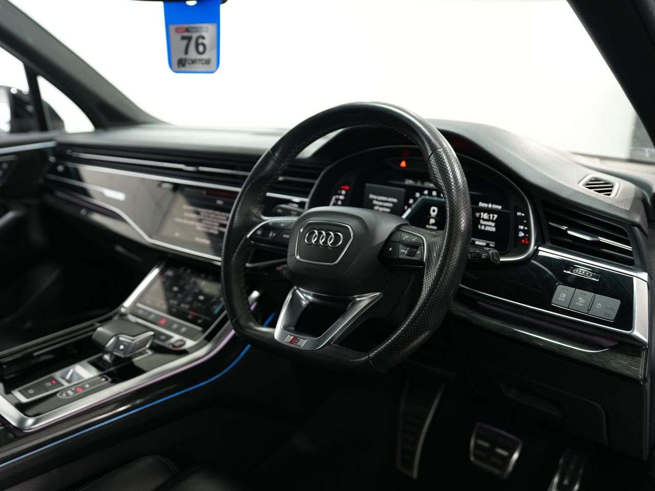 2021 AUDI SQ7 2021 AUDI SQ7