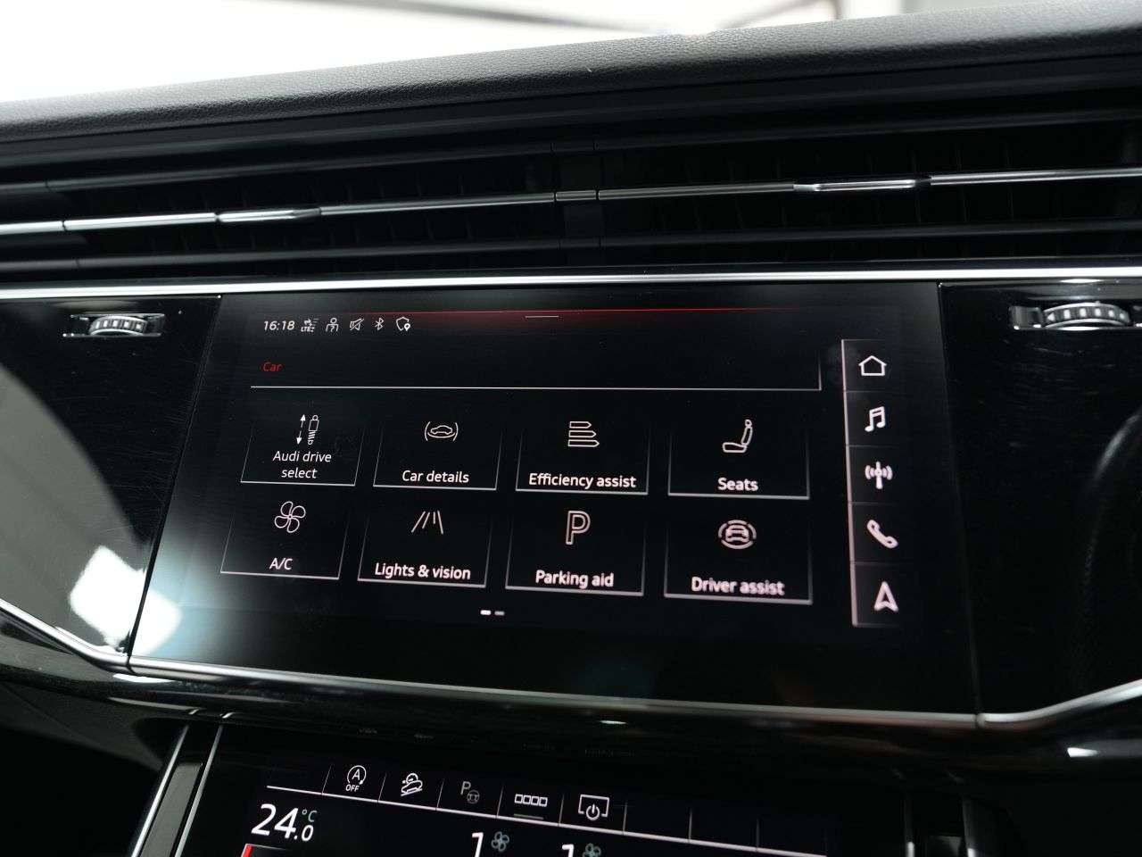 2021 AUDI SQ7 2021 AUDI SQ7