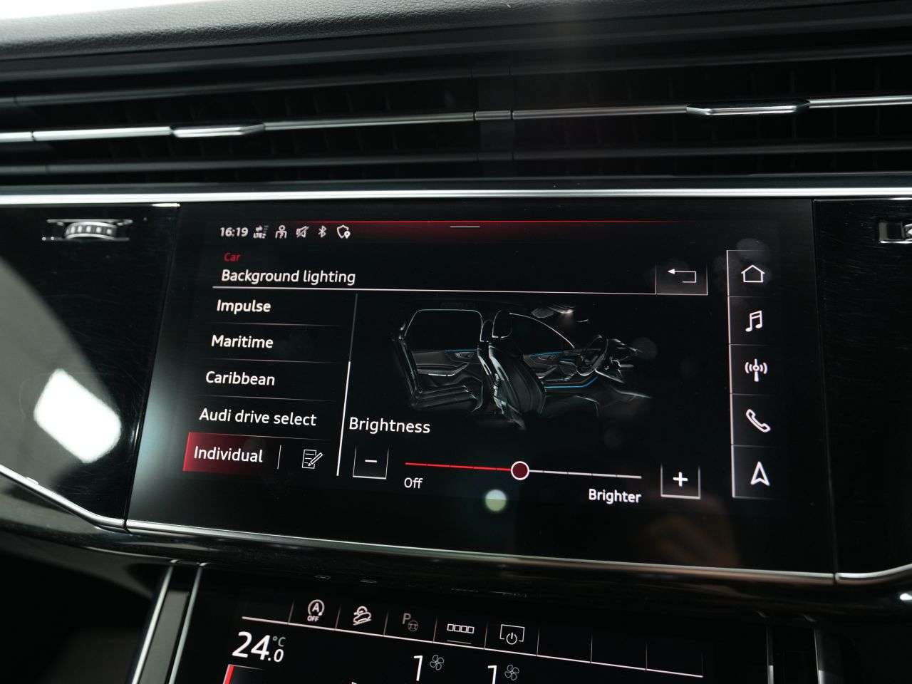 2021 AUDI SQ7 2021 AUDI SQ7