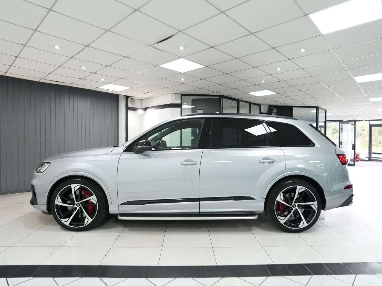 2021 AUDI SQ7 2021 AUDI SQ7