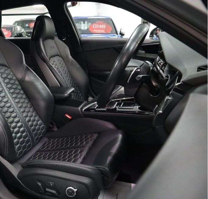 2021 AUDI RS4 AVANT 2021 AUDI RS4 AVANT