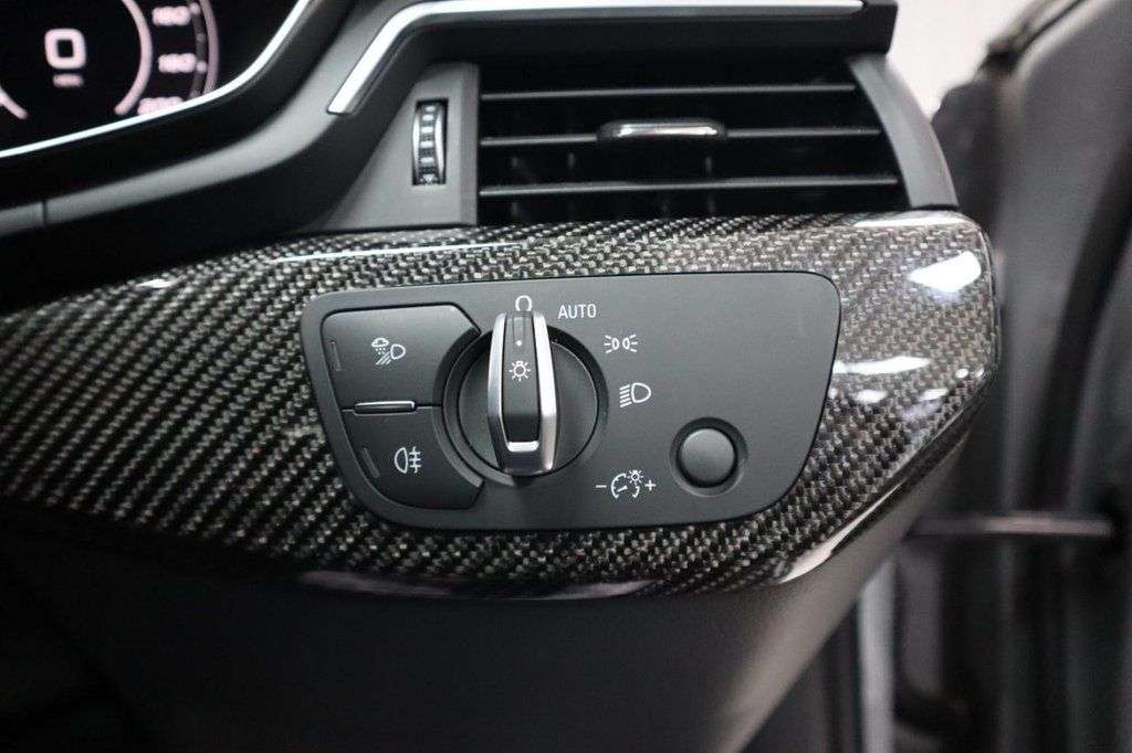 2021 AUDI RS4 AVANT 2021 AUDI RS4 AVANT