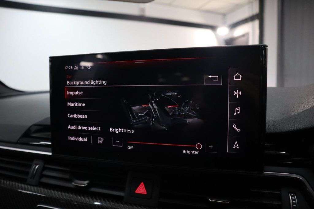 2021 AUDI RS4 AVANT 2021 AUDI RS4 AVANT