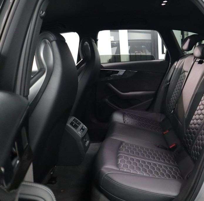 2021 AUDI RS4 AVANT 2021 AUDI RS4 AVANT