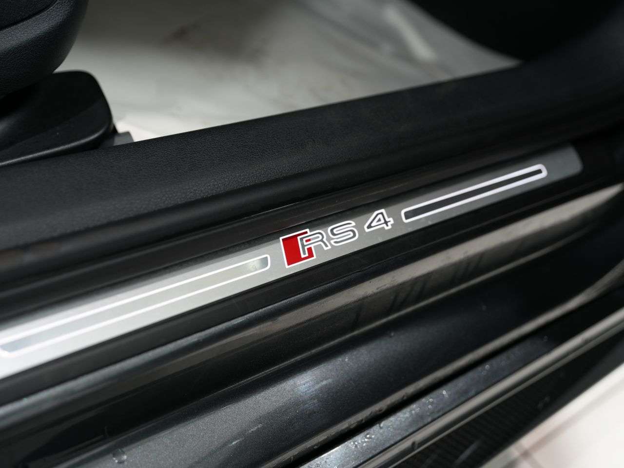 2021 AUDI RS4 AVANT 2021 AUDI RS4 AVANT