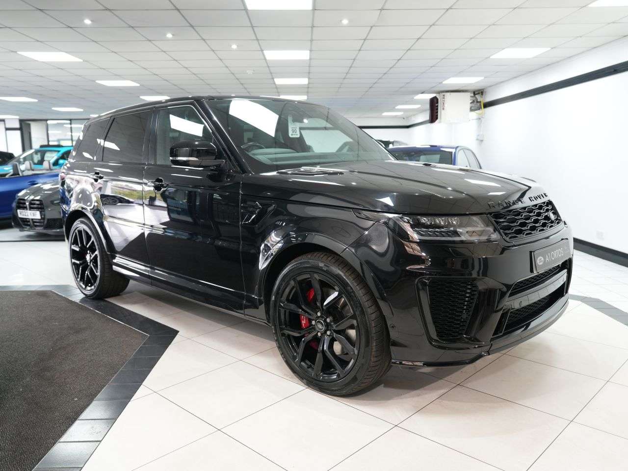 A 2022 LAND ROVER RANGE ROVER SPORT 5.0 P575 V8 GPF SVR SUV 5dr Petrol Auto 4WD Euro 6 (s/s) (575 ps) ONE FORME A 2022 LAND ROVER RANGE ROVER SPORT 5.0 P575 V8 GPF SVR SUV 5dr Petrol Auto 4WD Euro 6 (s/s) (575 ps) ONE FORME