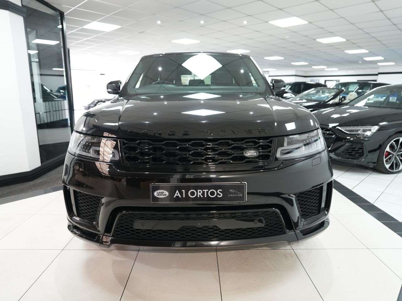 A 2021 LAND ROVER RANGE ROVER SPORT 3.0 D300 MHEV HSE Dynamic Black SUV 5dr Diesel Auto 4WD Euro 6 (s/s) (300 p A 2021 LAND ROVER RANGE ROVER SPORT 3.0 D300 MHEV HSE Dynamic Black SUV 5dr Diesel Auto 4WD Euro 6 (s/s) (300 p