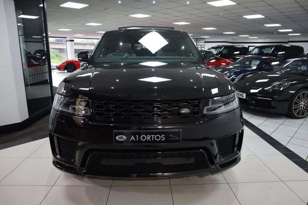 A 2019 LAND ROVER RANGE ROVER SPORT 3.0 SD V6 HSE Dynamic SUV 5dr Diesel Auto 4WD Euro 6 (s/s) (306 ps) 1 OWNER A 2019 LAND ROVER RANGE ROVER SPORT 3.0 SD V6 HSE Dynamic SUV 5dr Diesel Auto 4WD Euro 6 (s/s) (306 ps) 1 OWNER