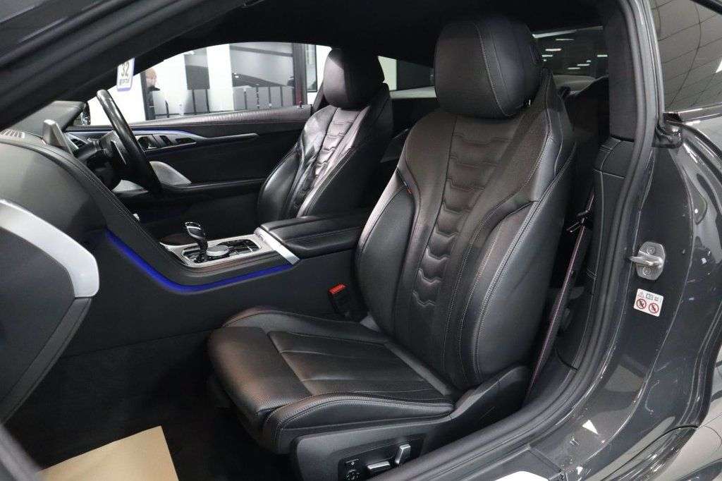 2021 BMW 8 SERIES 2021 BMW 8 SERIES