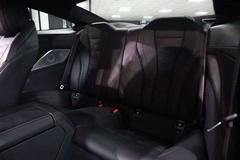 2021 BMW 8 SERIES 2021 BMW 8 SERIES