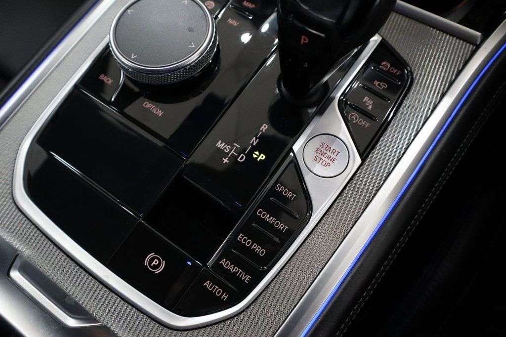 2021 BMW 8 SERIES 2021 BMW 8 SERIES