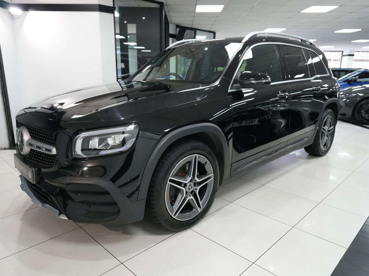 A 2021 MERCEDES GLB GLB 220 D 4MATIC AMG LINE PREMIUM A 2021 MERCEDES GLB GLB 220 D 4MATIC AMG LINE PREMIUM