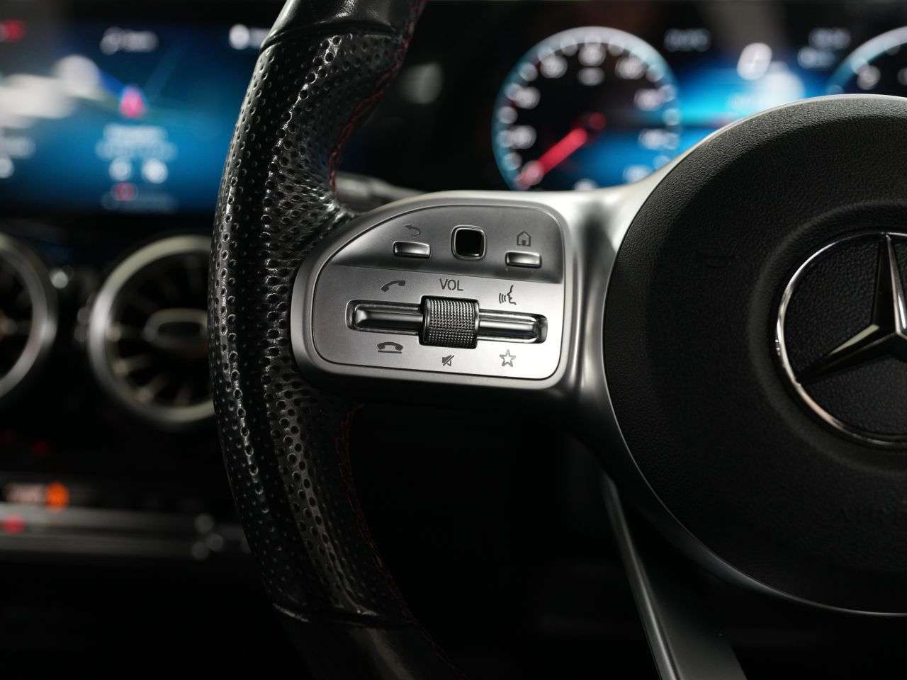 2021 MERCEDES GLB 2021 MERCEDES GLB
